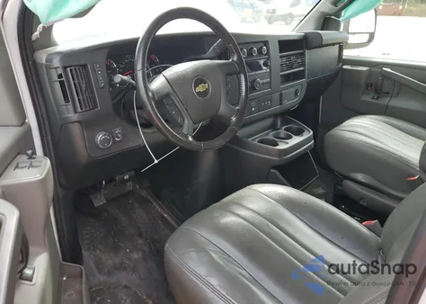 2021 Chevrolet Express G2500 z USA, uszkodzony, nr VIN 1GCWGAFP0M1207035